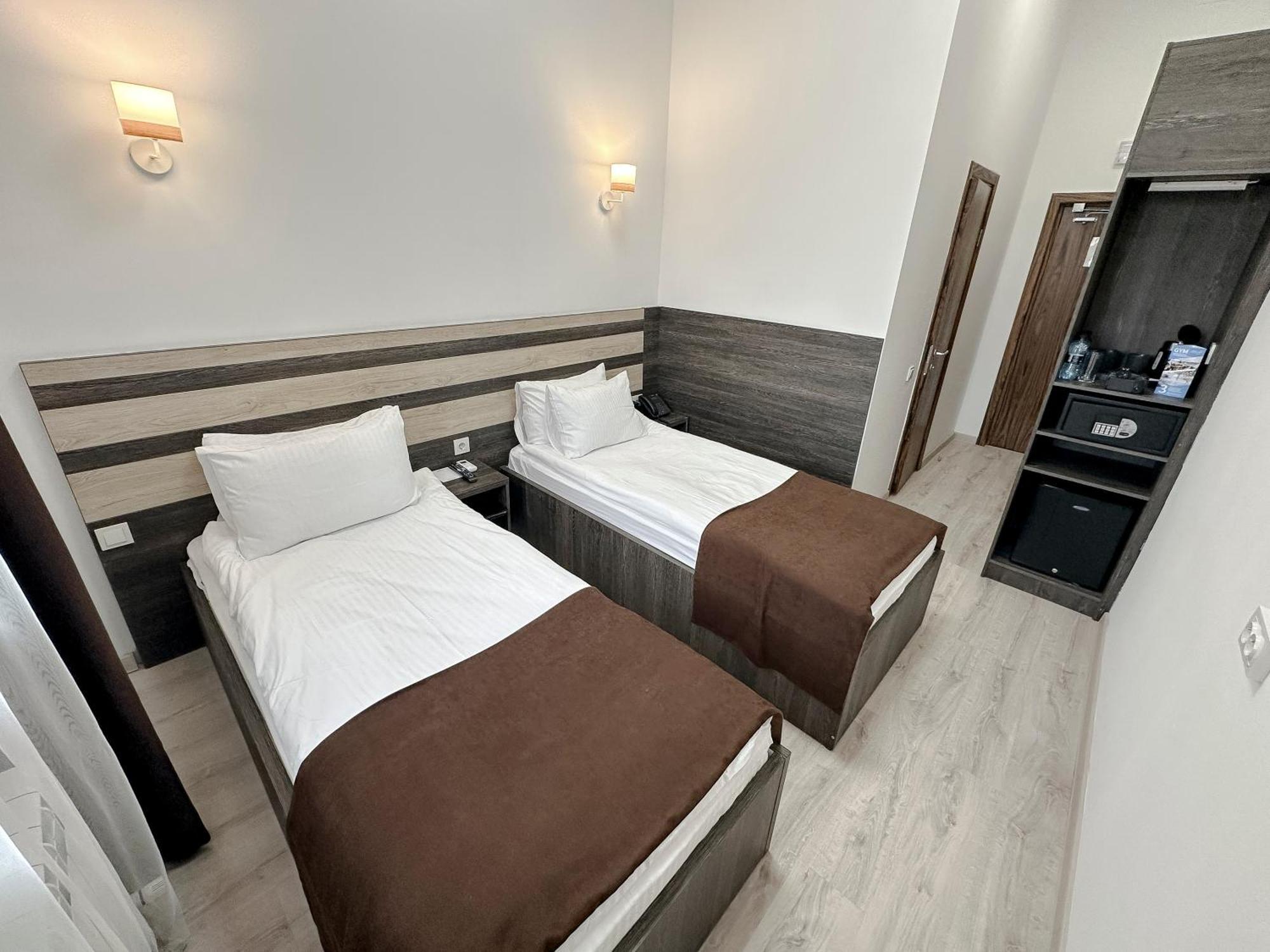 فندق Infinity Plaza Block 1 أتيراو المظهر الخارجي الصورة